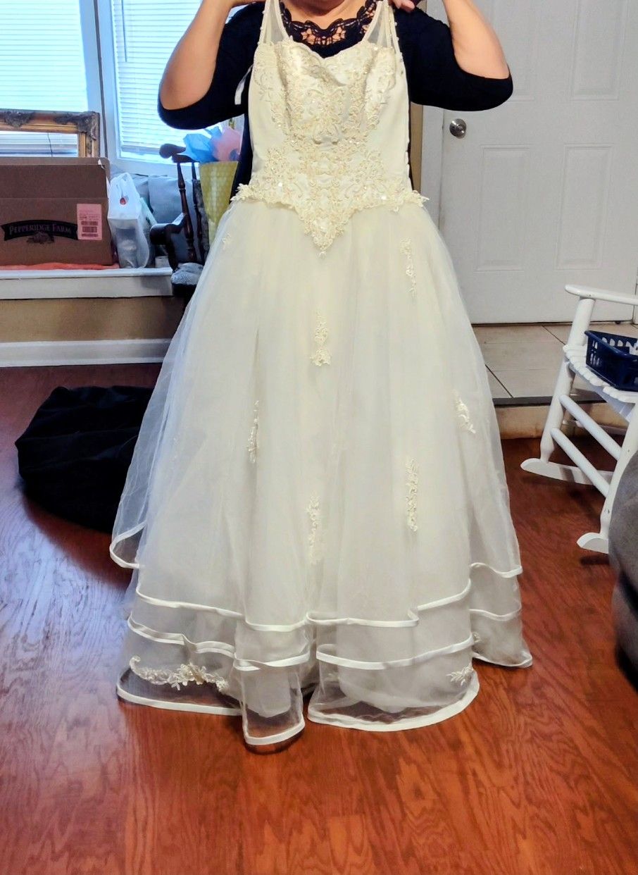 Wedding dress