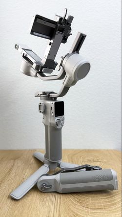 DJI RS4 Mini Combo Bundle Gimbal