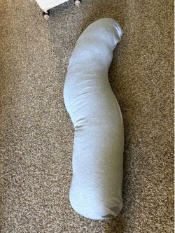 Momcozy pregnancy body pillow