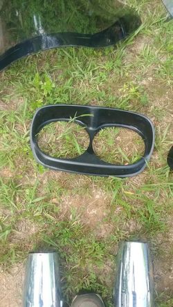 2011 harley road glide headlight bezel