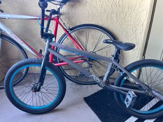 Justice BMX Bike with Blue Rims
