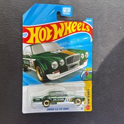 Hot Wheels - Jaguar XJC V12 Coupe -