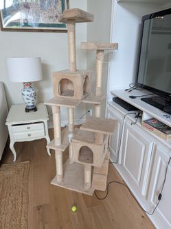 FREE - Cat Tree