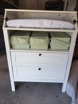 IKEA Sundvik Changing Table plus accessories for Sale in Roswell
