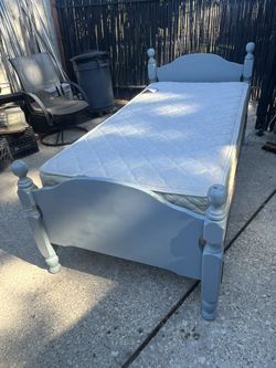 Twin Bed   - Wood Head And Foot Board