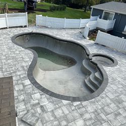 Pool Decks,pavers &stamped Concrete 