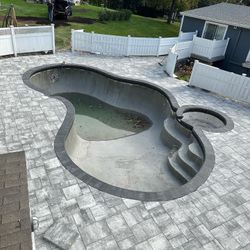 Pool Decks,pavers &stamped Concrete