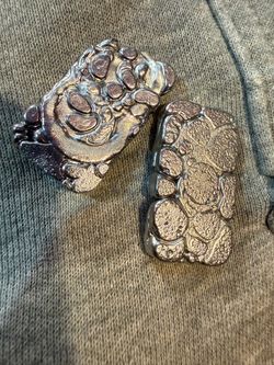Solid platinum bars