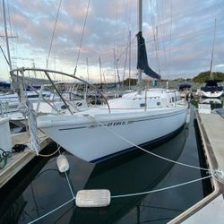Coronado 30ft Sailboat Engine Needs Work