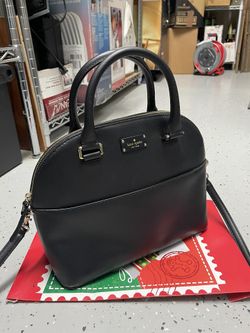 Like New Kate Spade Dome satchel with Shoulder Strap