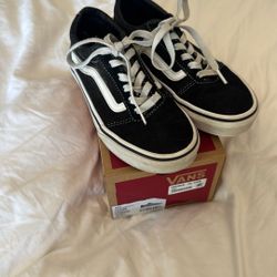 Kids’ Vans Size 2