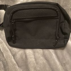 3 pocket black Fanny pack