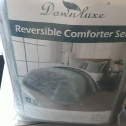 DownLuxe Reversible Comforter Set Queen Size Medium Gray And Light Gray In Color 3pc. Set Color