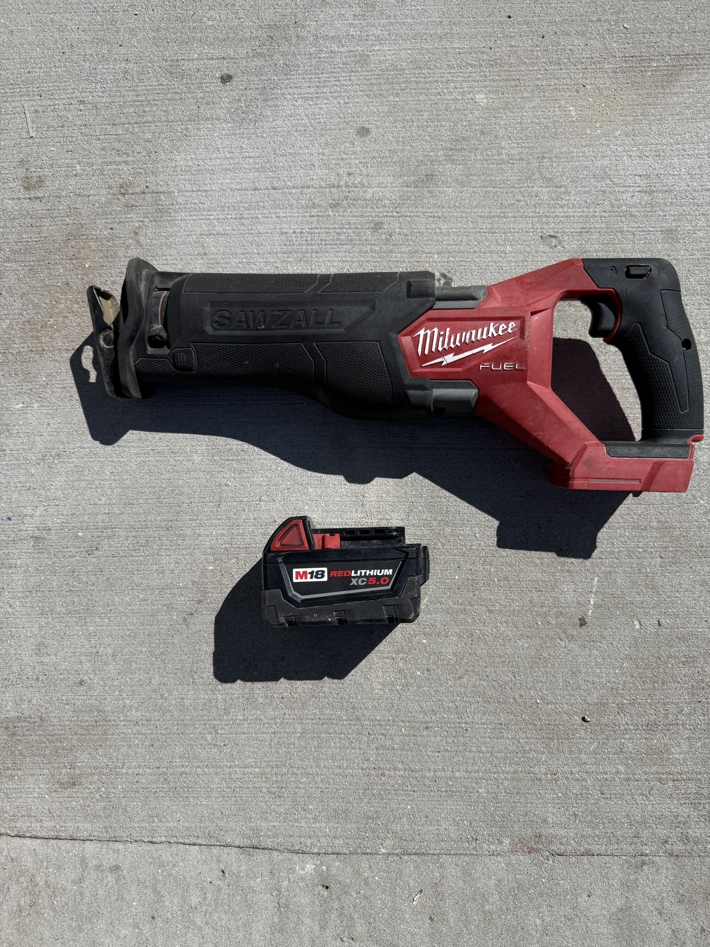 M18 FUEL GEN-2 18V Lithium-Ion Brushless Cordless SAWZALL Reciprocating Saw w 5.0 Ah Battery