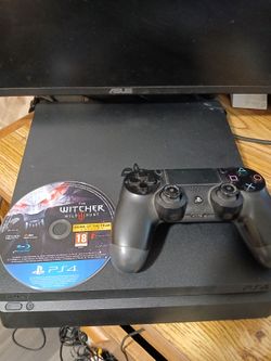 Playstation 4 PS4 Slim 1TB