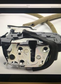 G37 door lock latch front RH