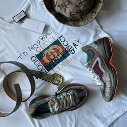 Gucci Tshirt Hat Belt And Sneakers