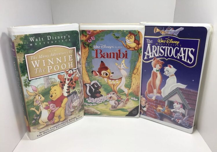 Walt Disney VHS Lot - The Aristocats, Bambi, Many Adventures of Winnie the Pooh