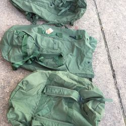 Lnew US military backpack duffel bags only $30 each firm