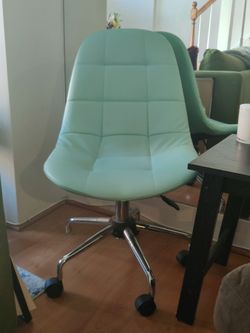 Rolling Chair