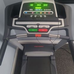 Pro-Form treadmill good condition. works great