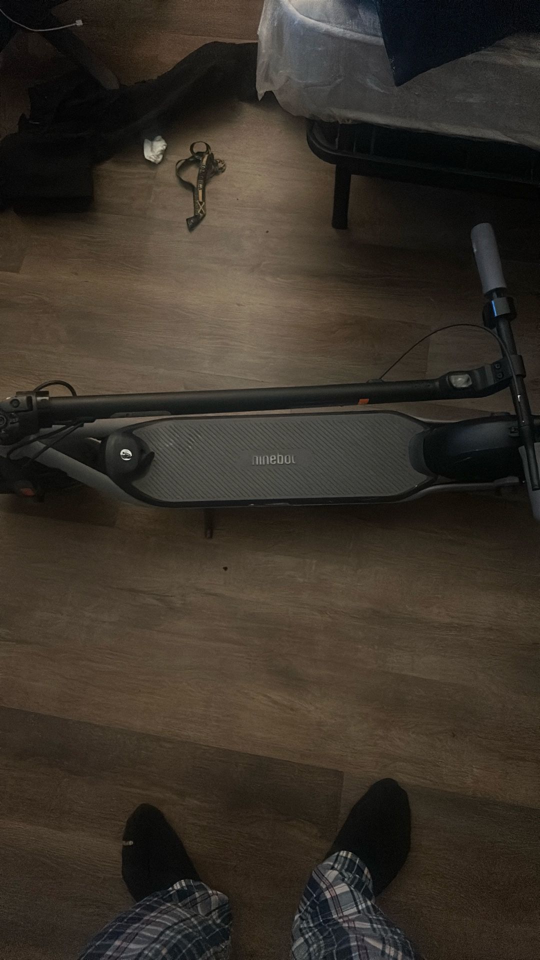 Nine bot scooter