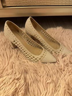 Marc Fisher Woven White faux leather heels shoes size 8