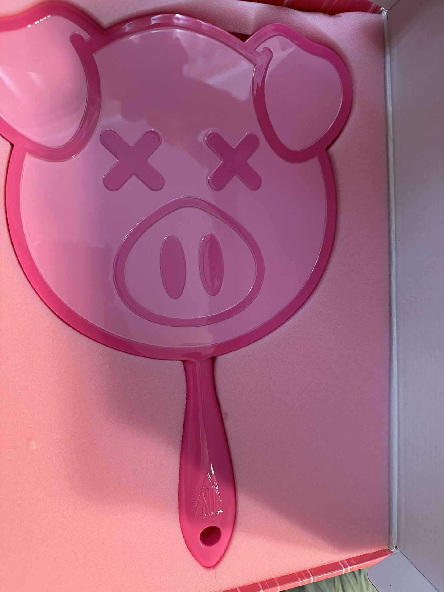 Jeffree Star Pig Mirror