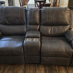 Reclining Loveseat 