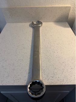 Gearwrench 81826 2-3/16" 12 Point Long Pattern Satin Combination Wrench