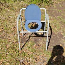 Portable Toilet For Camping Or Elderly 