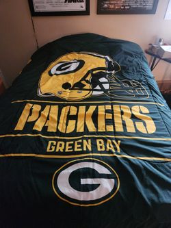 Twin/Full Size Green Bay Packer Comforter with 2 Pillow Shams
