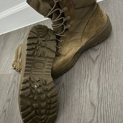 Altama Coyote Boots NEW