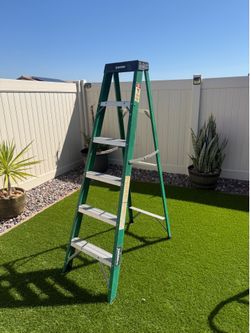 Husky 6ft ladder fiber glass green