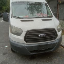 2015 Ford Transit 250 Medium Roof