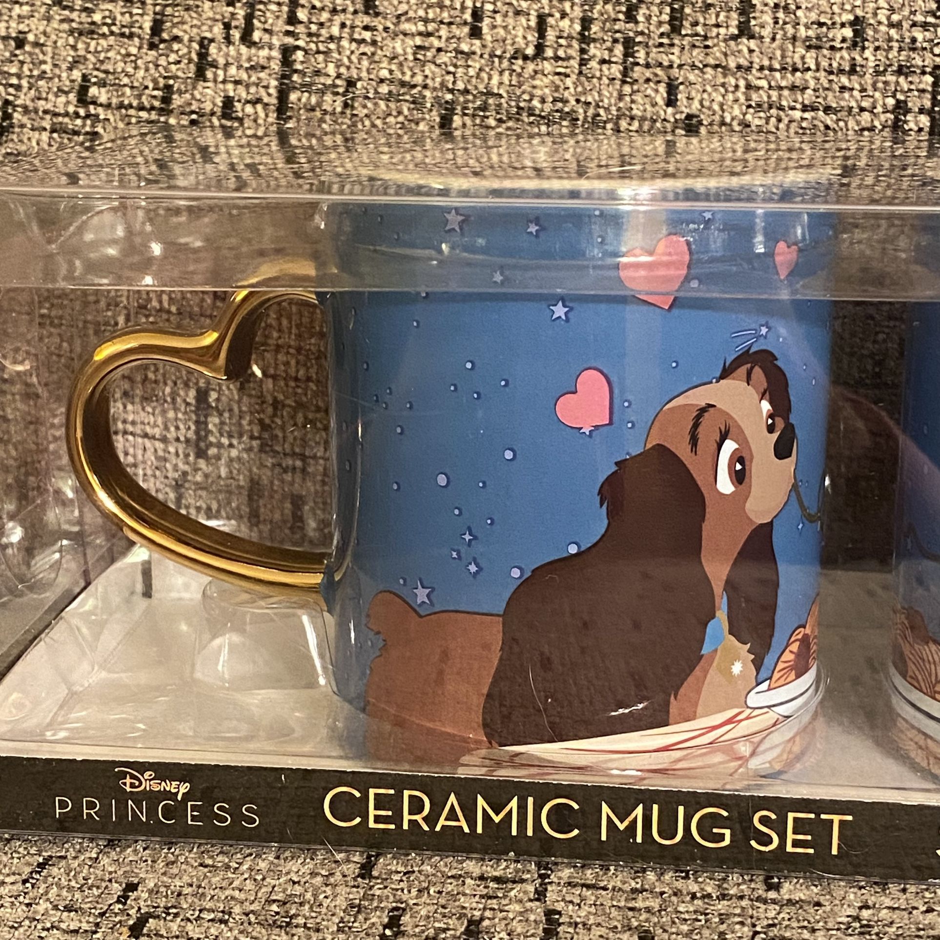 DISNEY Lady and the Tramp Ceramic Mug Set (2) Heart Handle 14 oz  Collectible for Sale in Edwardsville, IL - OfferUp