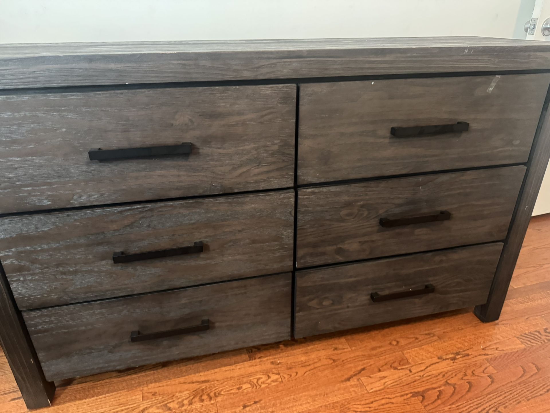 Bob’s Austin 6-Drawer Dresser