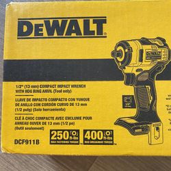 Dewalt  1/2 Compact Wrench With Hog Ring Anvil 