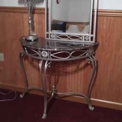 Entryway Table, Mirror & Lamp