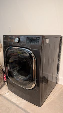 LG DLGX4501B 7.4 Cu. Ft. Smart Gas Dryer – Black Steel – Excellent Condition