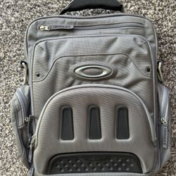 Oakley Heavy Duty Laptop Bag