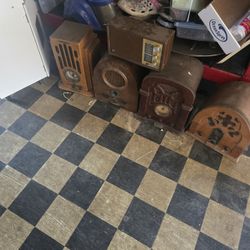 Old Radios ?40 Each Or $100 For All