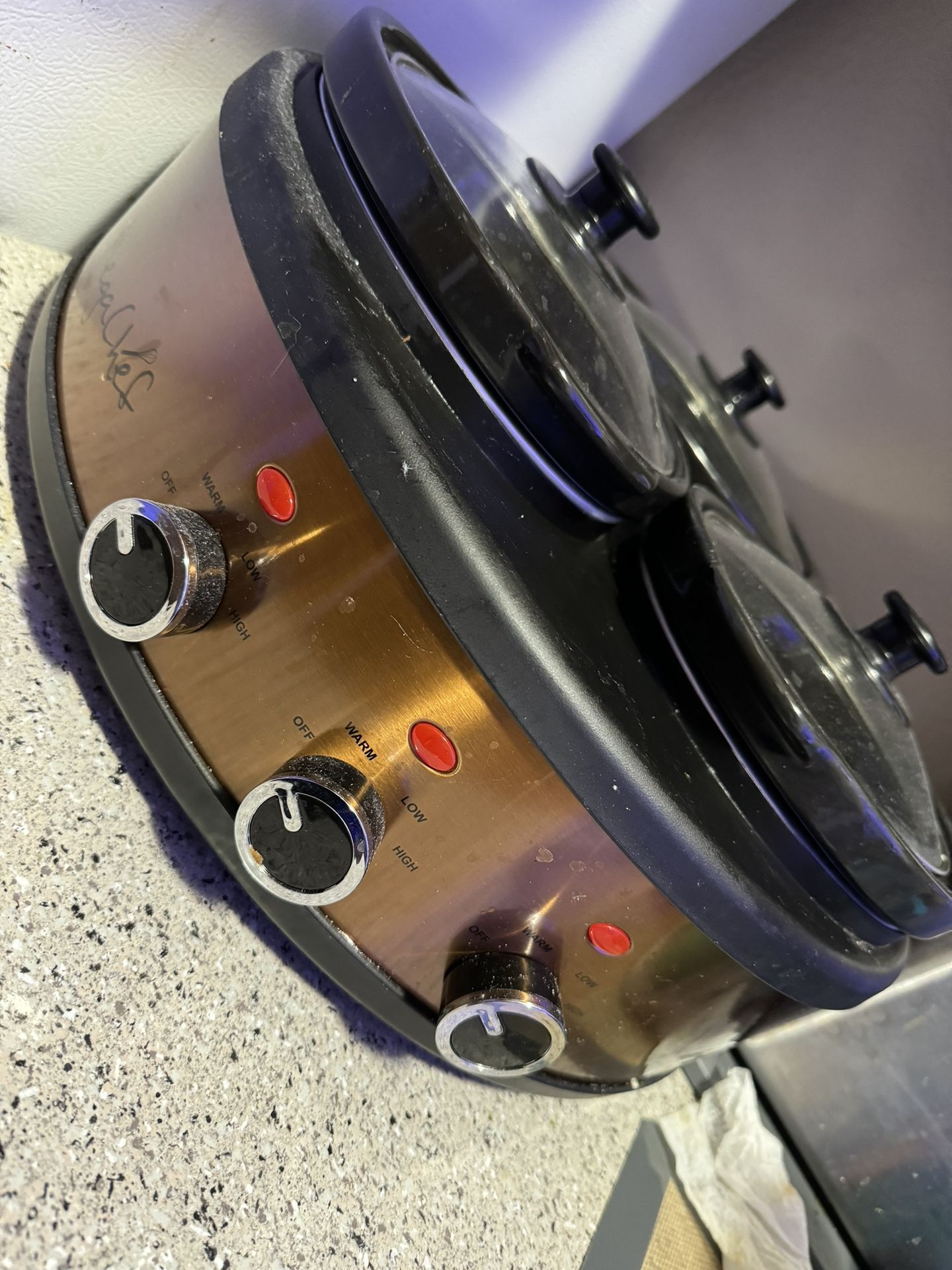 MegaChef Triple Crockpot  1.5qt