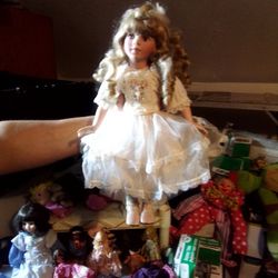 Antique Dolls Comic Books Playbooks