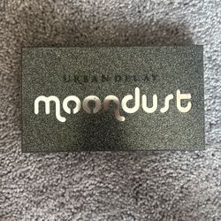 Urban Decay Moon dust Pallete