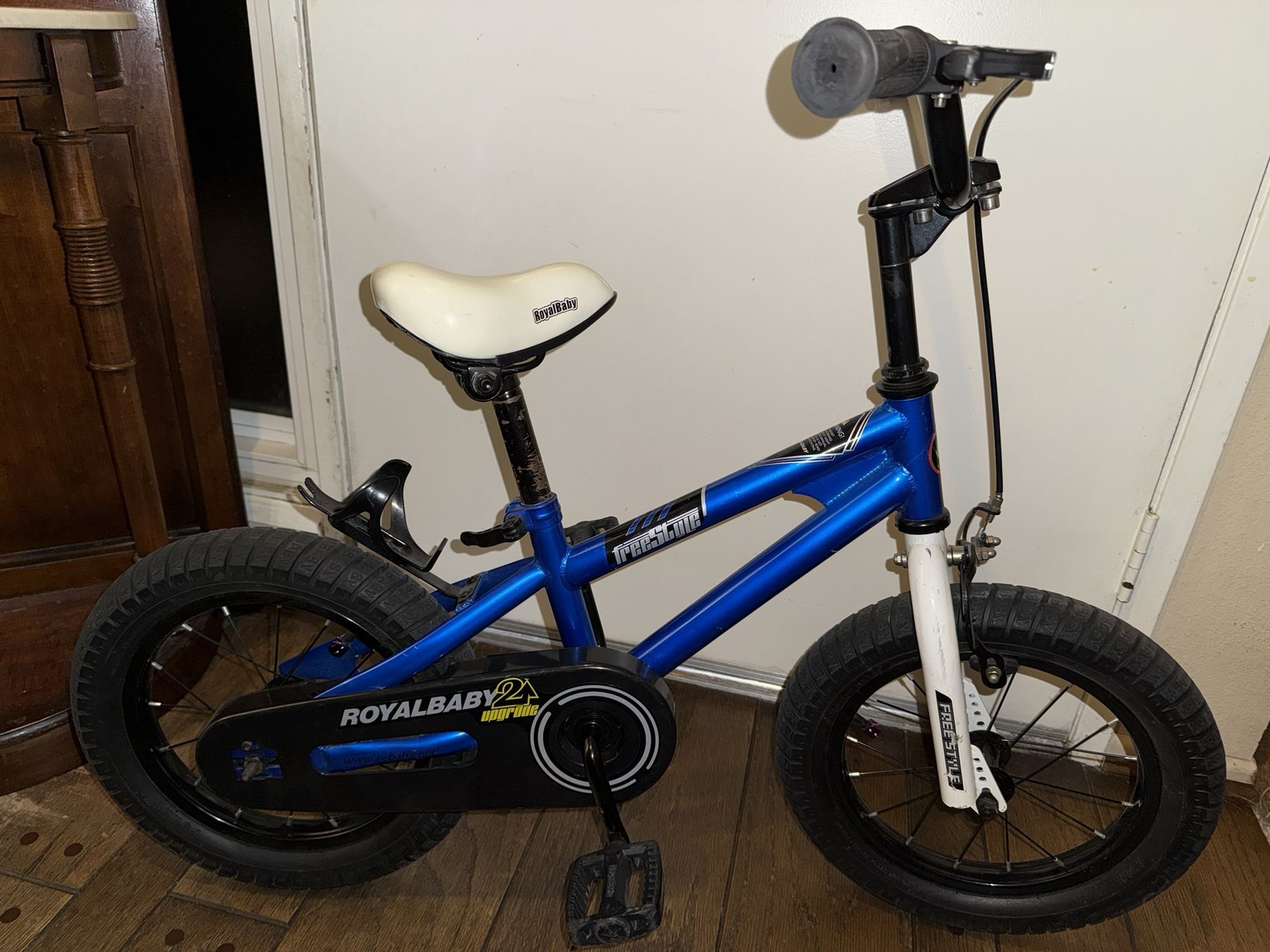 RoyalBaby Cycle • 2 Upgrade • Freestyle • Black, Blue & White • 14” Wheels