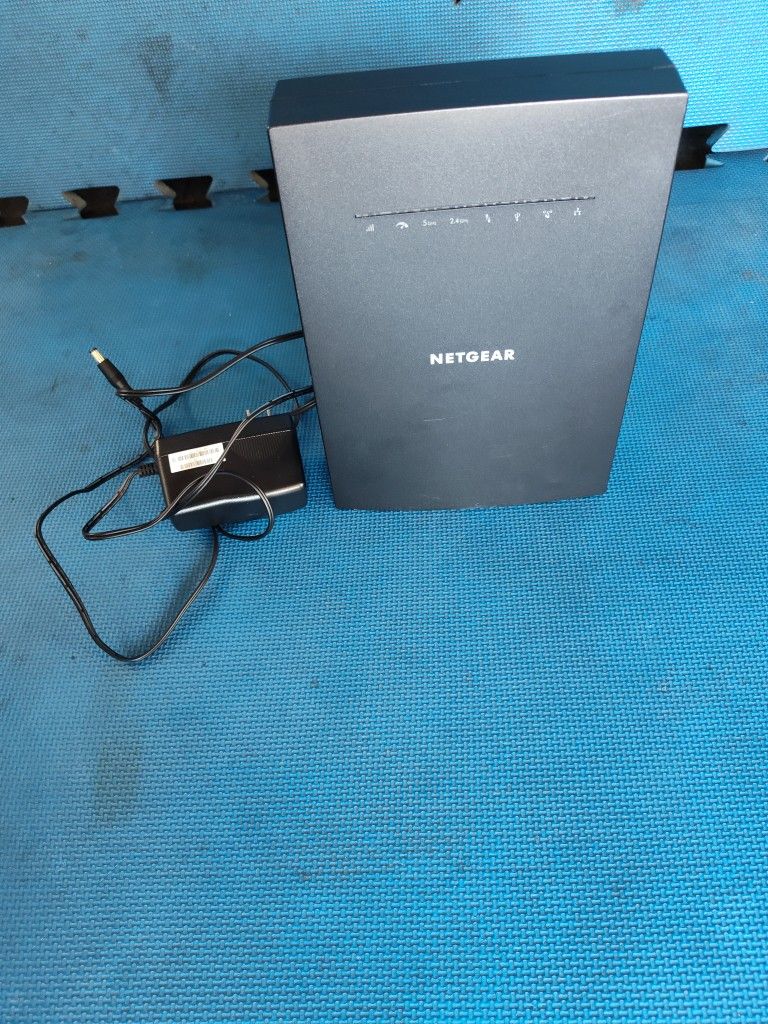 $30 Firm, Yes, It's Available, Netgear Nighthawk X6s Ac3000 Tri-band wifi Range Extender, Ex8000, Excellent Condition