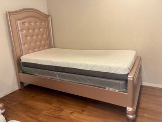 Cama