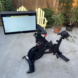 Peloton Plus + Very Low Hours Of Usage, 