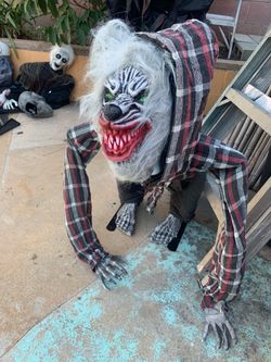 Halloween Animated Crouching Wolf 36 inches